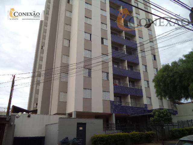 Foto 1 de Apartamento com 3 Quartos para alugar, 70m² em Centro, São Carlos