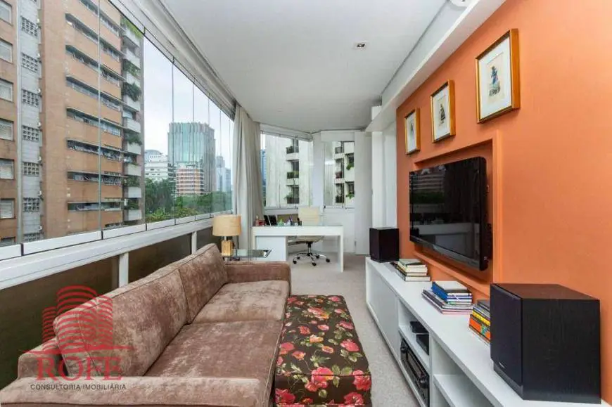 Foto 2 de Apartamento com 3 Quartos à venda, 394m² em Cidade Jardim, São Paulo