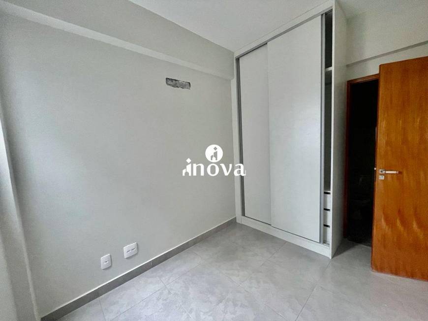 Foto 4 de Apartamento com 3 Quartos para alugar, 74m² em Fabrício, Uberaba