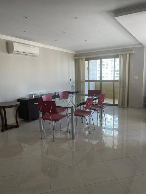 Foto 1 de Apartamento com 3 Quartos à venda, 237m² em Jardim Aquarius, São José dos Campos