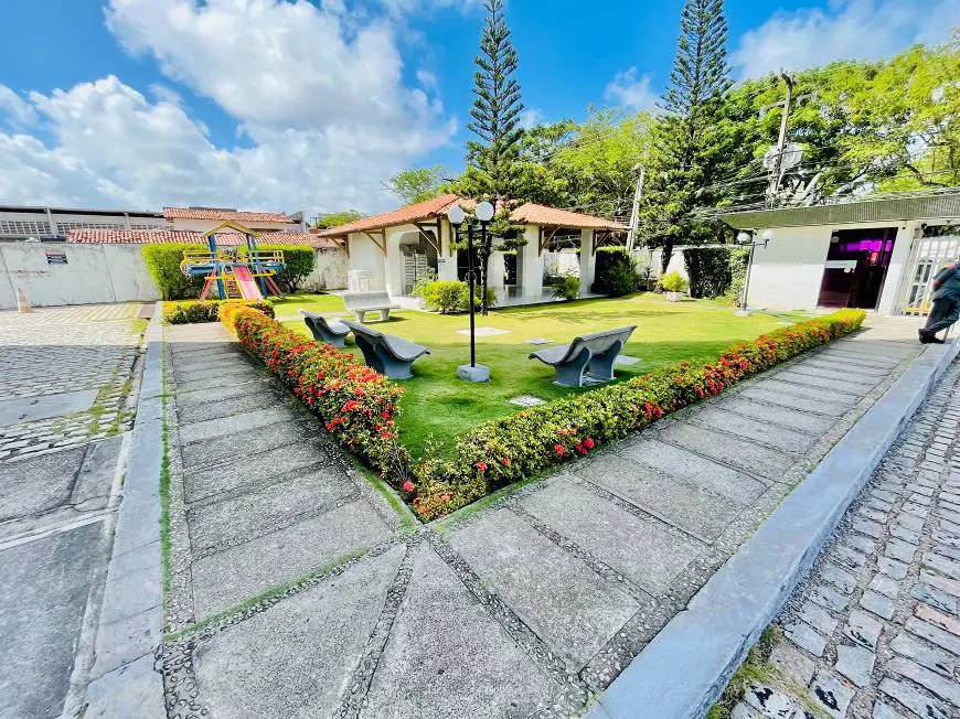 Foto 2 de Apartamento com 3 Quartos à venda, 78m² em Lagoa Nova, Natal