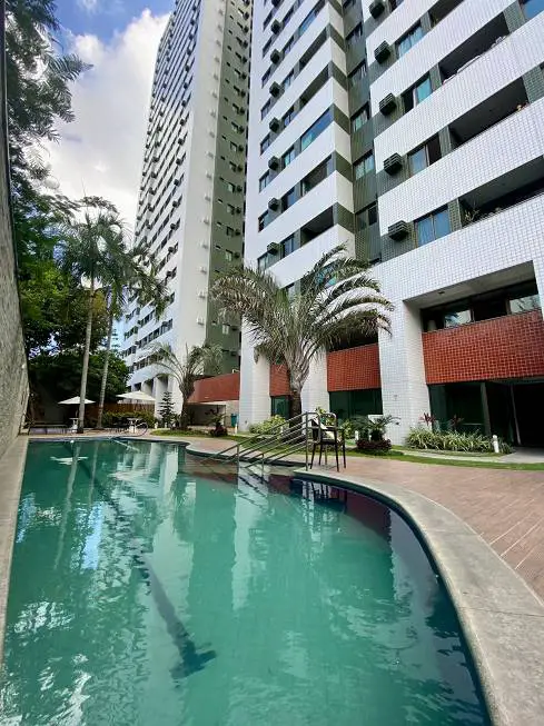 Foto 1 de Apartamento com 3 Quartos à venda, 66m² em Madalena, Recife