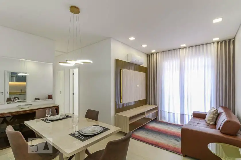 Foto 1 de Apartamento com 3 Quartos para alugar, 77m² em Mercês, Curitiba