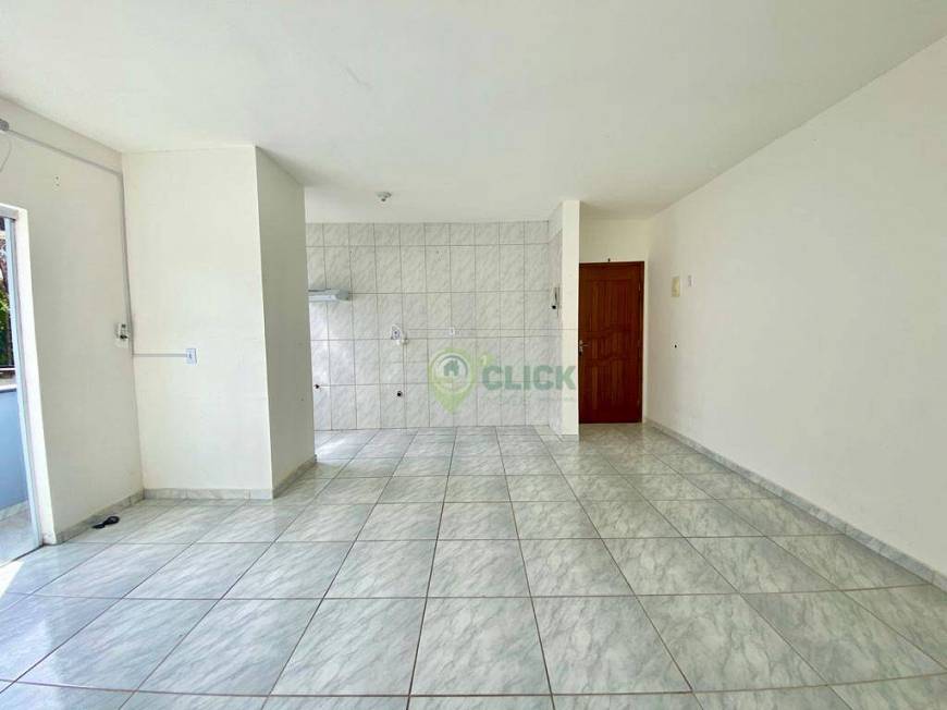 Foto 3 de Apartamento com 3 Quartos para alugar, 72m² em Morro do Meio, Joinville