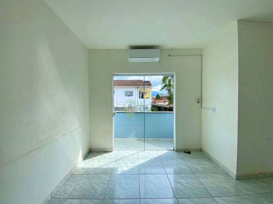 Foto 5 de Apartamento com 3 Quartos para alugar, 72m² em Morro do Meio, Joinville