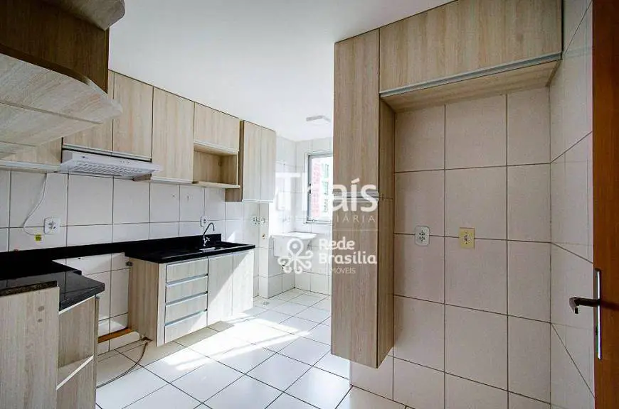 Foto 3 de Apartamento com 3 Quartos para alugar, 70m² em Norte, Brasília