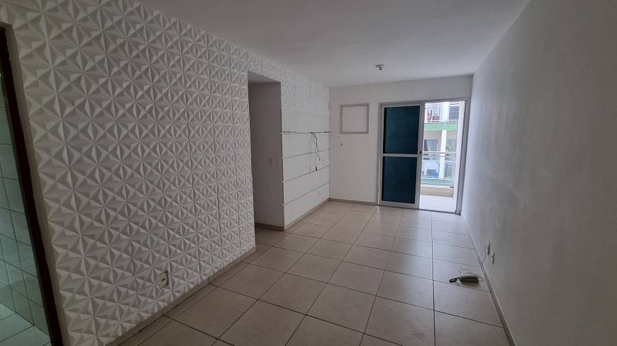 Foto 1 de Apartamento com 3 Quartos para alugar, 70m² em Pechincha, Rio de Janeiro