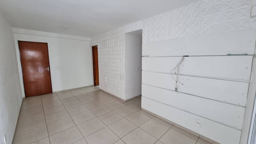 Foto 2 de Apartamento com 3 Quartos para alugar, 70m² em Pechincha, Rio de Janeiro