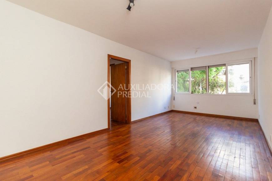 Foto 1 de Apartamento com 3 Quartos para alugar, 105m² em Petrópolis, Porto Alegre