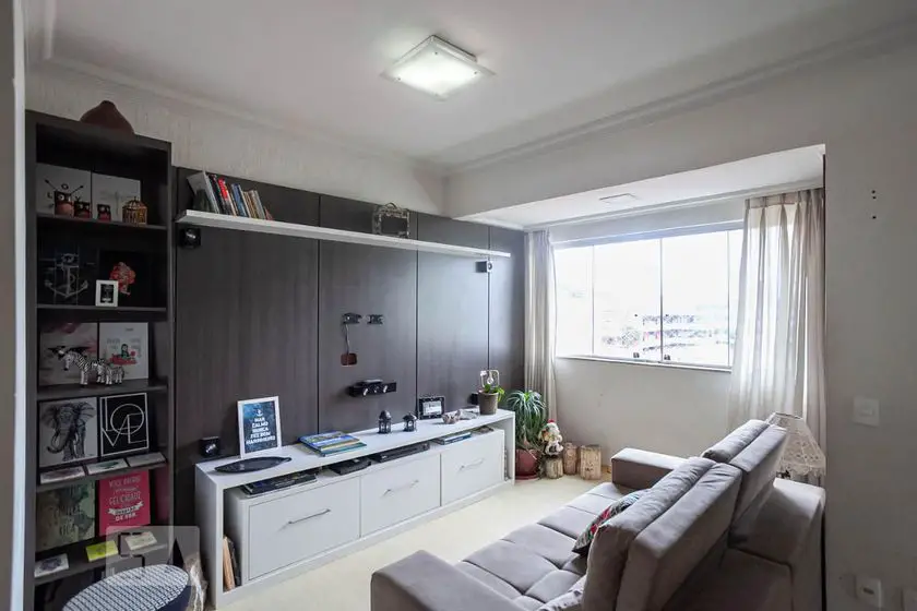 Foto 1 de Apartamento com 3 Quartos para alugar, 87m² em Pompéia, Belo Horizonte