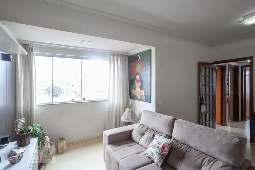 Foto 2 de Apartamento com 3 Quartos para alugar, 87m² em Pompéia, Belo Horizonte