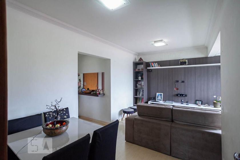 Foto 5 de Apartamento com 3 Quartos para alugar, 87m² em Pompéia, Belo Horizonte