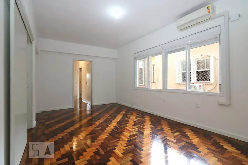 Foto 1 de Apartamento com 3 Quartos para alugar, 94m² em Rio Branco, Porto Alegre