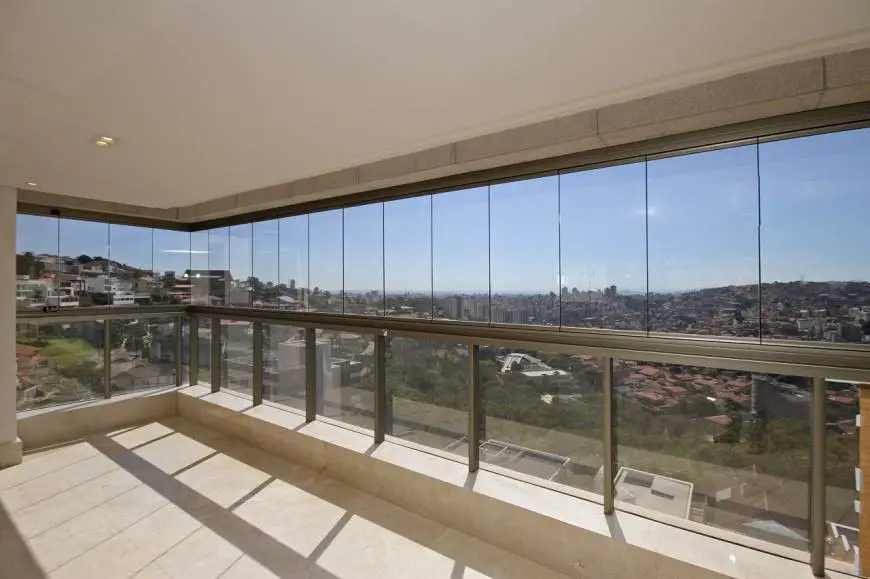Foto 1 de Apartamento com 3 Quartos para alugar, 220m² em Santa Lúcia, Belo Horizonte