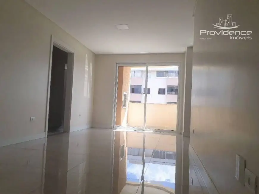 Foto 4 de Apartamento com 3 Quartos para alugar, 91m² em São Cristovão, Cascavel