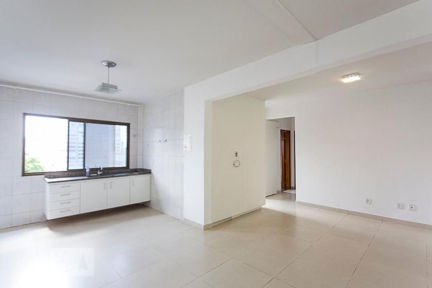 Foto 1 de Apartamento com 3 Quartos para alugar, 110m² em Saraiva, Uberlândia