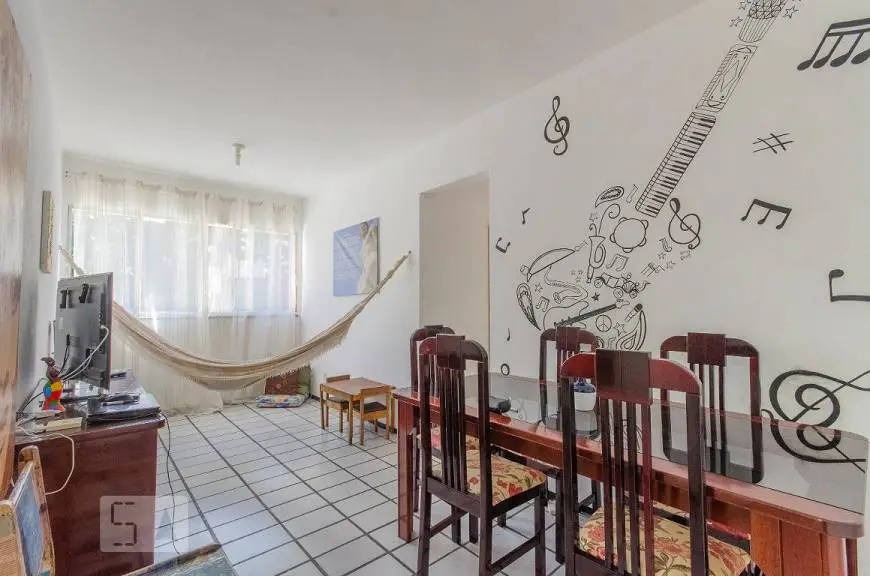 Foto 1 de Apartamento com 3 Quartos para alugar, 80m² em Stiep, Salvador
