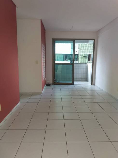 Foto 2 de Apartamento com 3 Quartos à venda, 66m² em Torre, Recife