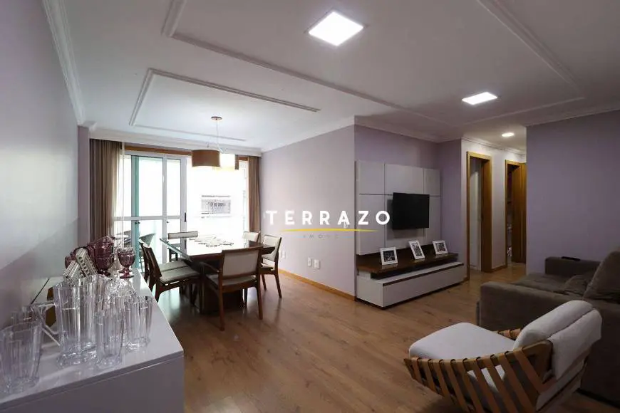Foto 1 de Apartamento com 3 Quartos à venda, 108m² em Varzea, Teresópolis
