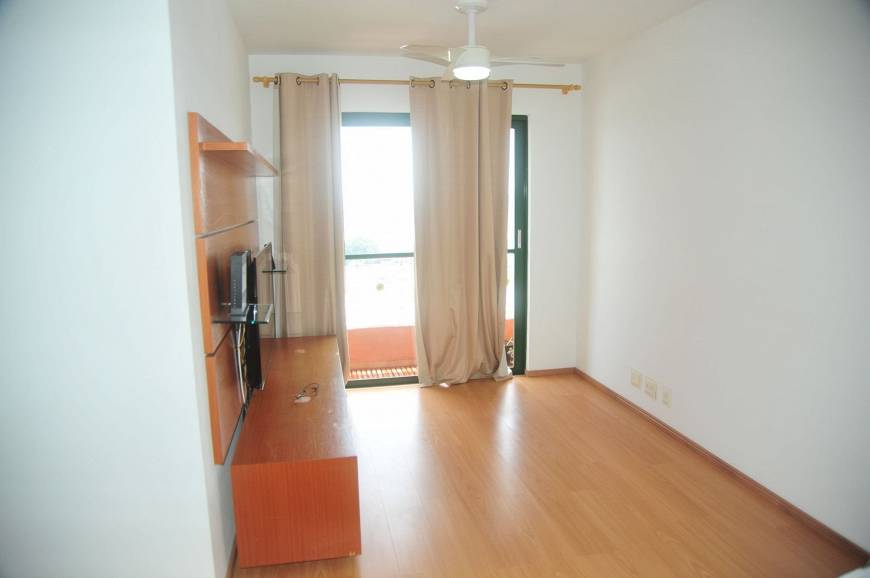 Foto 1 de Apartamento com 3 Quartos à venda, 62m² em Vila Castelo, São Paulo