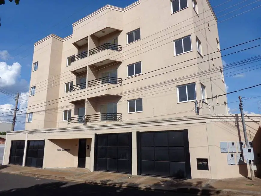 Foto 1 de Apartamento com 3 Quartos para alugar, 96m² em Vila Celeste, Uberaba