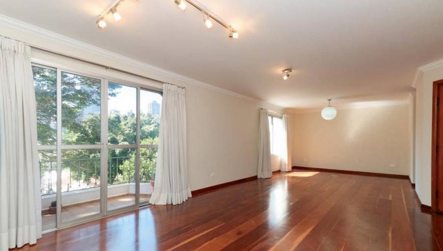 Foto 1 de Apartamento com 3 Quartos para alugar, 160m² em Vila Madalena, São Paulo
