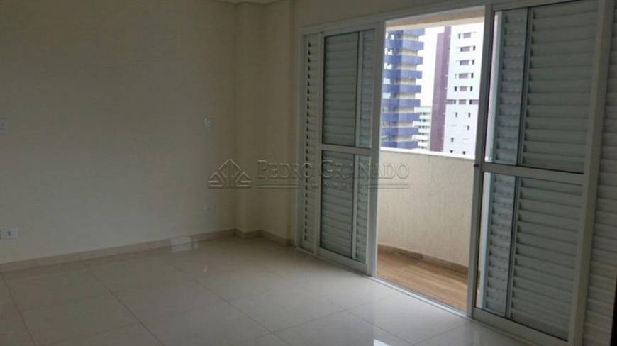 Foto 1 de Apartamento com 3 Quartos para alugar, 84m² em Zona 01, Maringá
