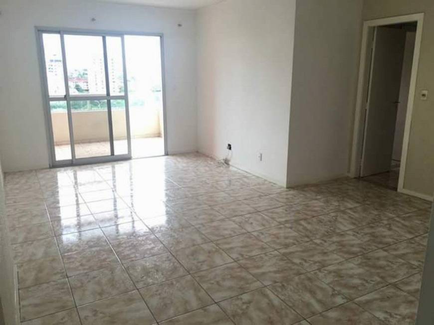 Foto 2 de Apartamento com 4 Quartos à venda, 118m² em Adrianópolis, Manaus