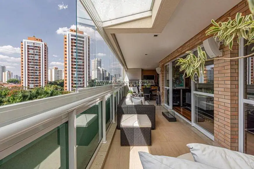 Foto 1 de Apartamento com 4 Quartos à venda, 245m² em Cidade Monções, São Paulo