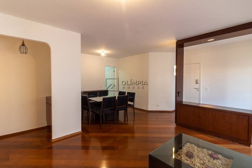 Foto 3 de Apartamento com 4 Quartos para alugar, 142m² em Itaim Bibi, São Paulo