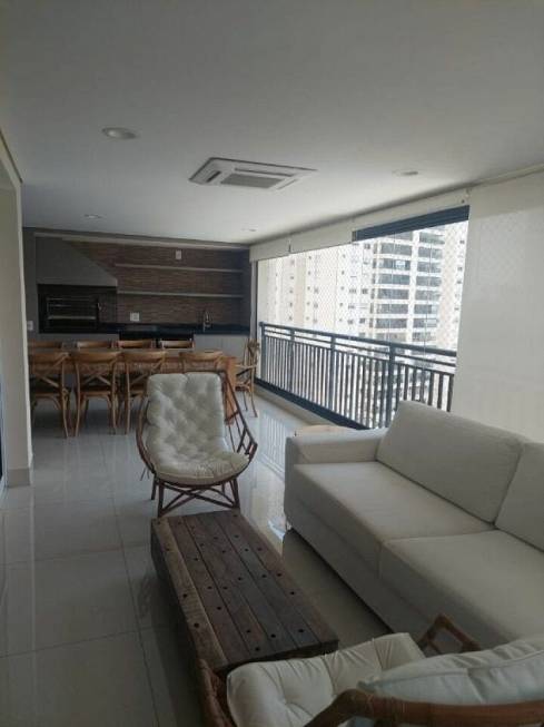 Foto 1 de Apartamento com 4 Quartos para alugar, 220m² em Jardim Marajoara, São Paulo