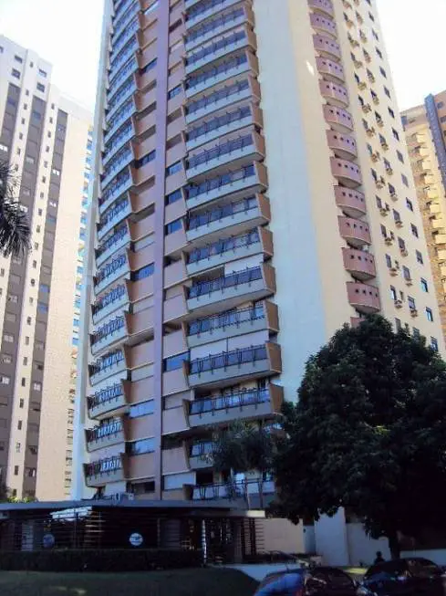 Foto 1 de Apartamento com 4 Quartos para alugar, 233m² em Jardim Santa Angela, Ribeirão Preto