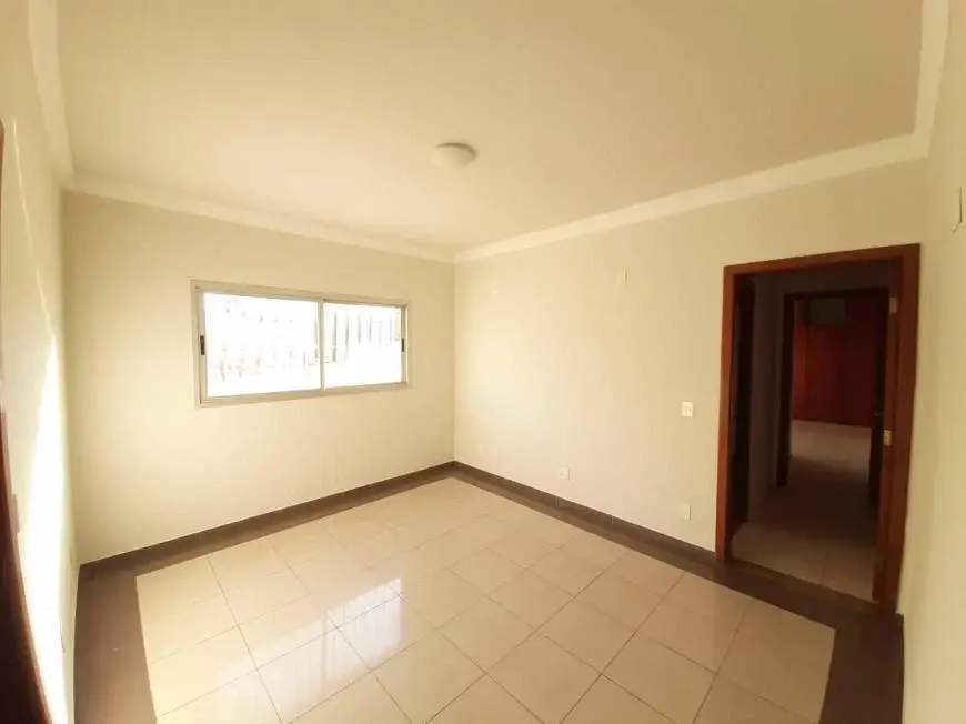 Foto 5 de Apartamento com 4 Quartos para alugar, 150m² em Martins, Uberlândia