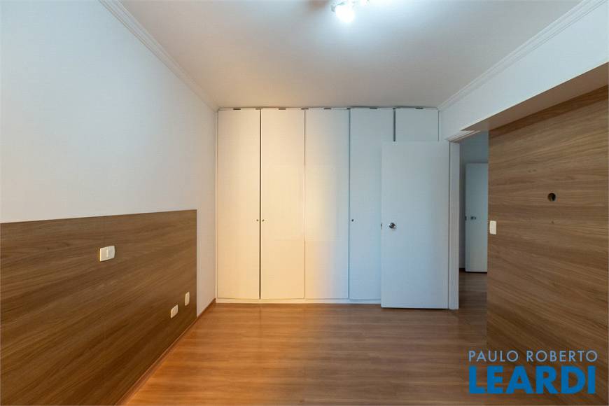 Foto 1 de Apartamento com 4 Quartos à venda, 130m² em Paraíso, São Paulo