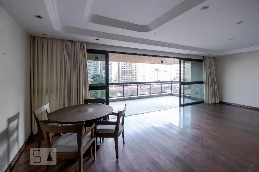 Foto 3 de Apartamento com 4 Quartos para alugar, 296m² em Pinheiros, São Paulo