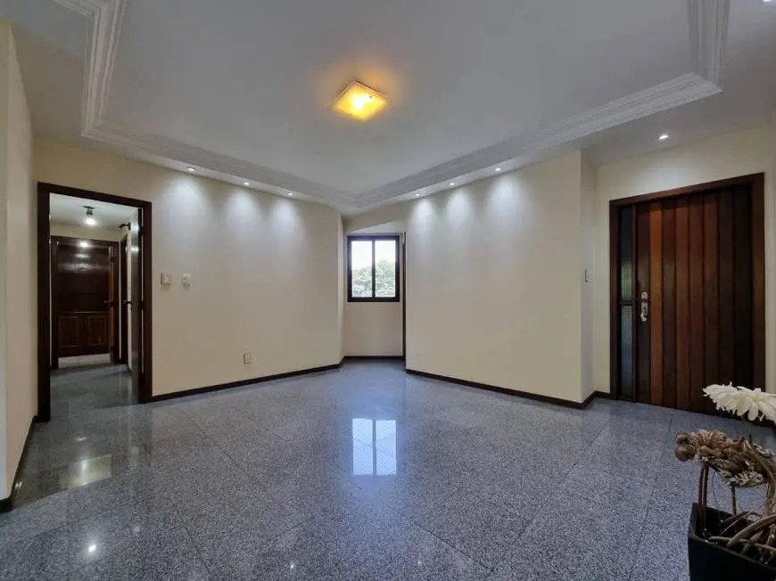 Foto 2 de Apartamento com 4 Quartos à venda, 147m² em Pituba, Salvador