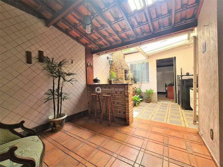 Foto 1 de Apartamento com 4 Quartos à venda, 165m² em São Mateus, Juiz de Fora
