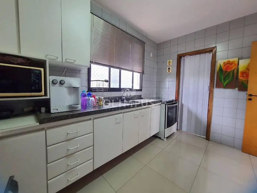 Foto 4 de Apartamento com 4 Quartos à venda, 98m² em Tabajaras, Uberlândia