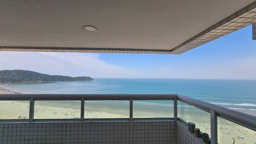 Foto 1 de Apartamento com 4 Quartos à venda, 132m² em Vila Guilhermina, Praia Grande