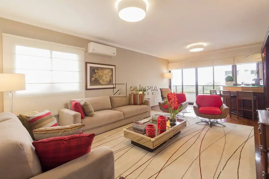 Foto 2 de Apartamento com 4 Quartos à venda, 180m² em Vila Madalena, São Paulo