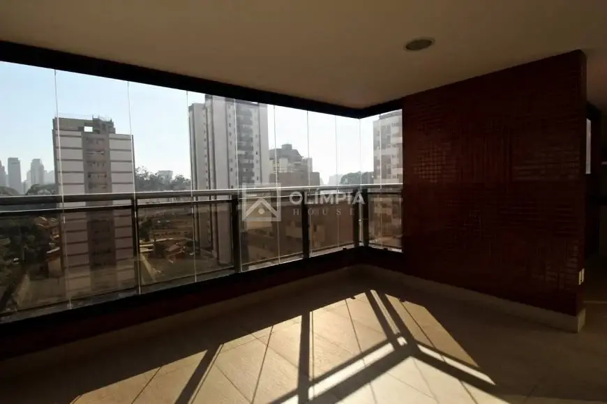 Foto 2 de Apartamento com 4 Quartos para alugar, 208m² em Vila Mariana, São Paulo