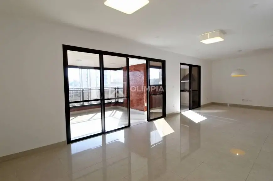 Foto 5 de Apartamento com 4 Quartos para alugar, 208m² em Vila Mariana, São Paulo