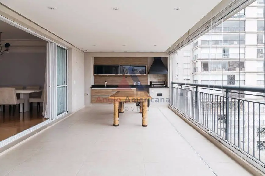 Foto 1 de Apartamento com 4 Quartos para alugar, 222m² em Vila Mariana, São Paulo