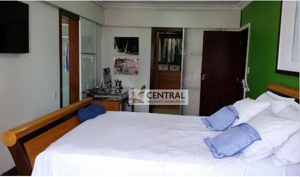 Foto 4 de Apartamento com 5 Quartos à venda, 300m² em Pituba, Salvador