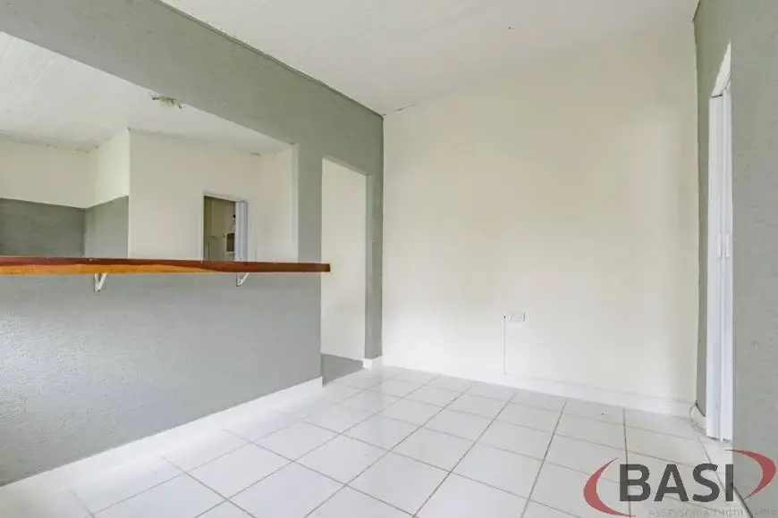 Foto 2 de Casa com 1 Quarto para alugar, 40m² em Boa Vista, Curitiba