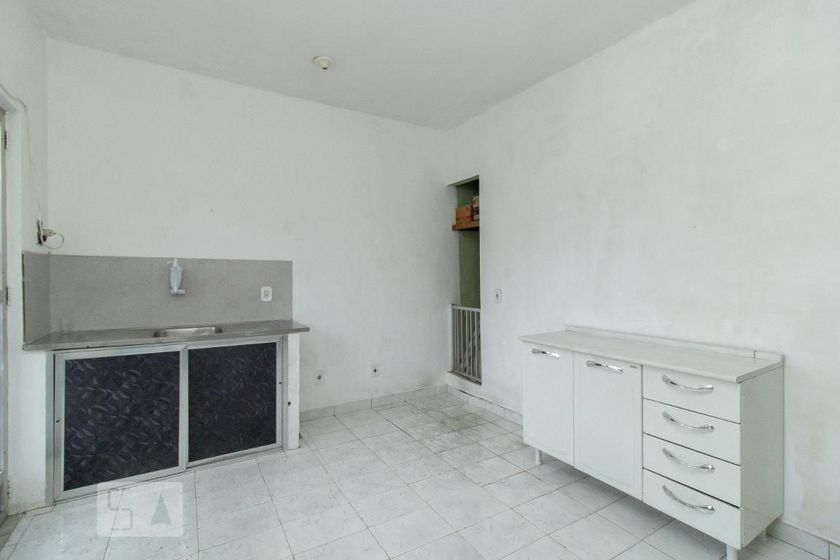 Foto 1 de Casa com 1 Quarto para alugar, 45m² em Irajá, Rio de Janeiro
