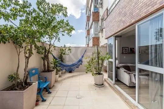 Foto 1 de Casa com 1 Quarto à venda, 72m² em Mont' Serrat, Porto Alegre
