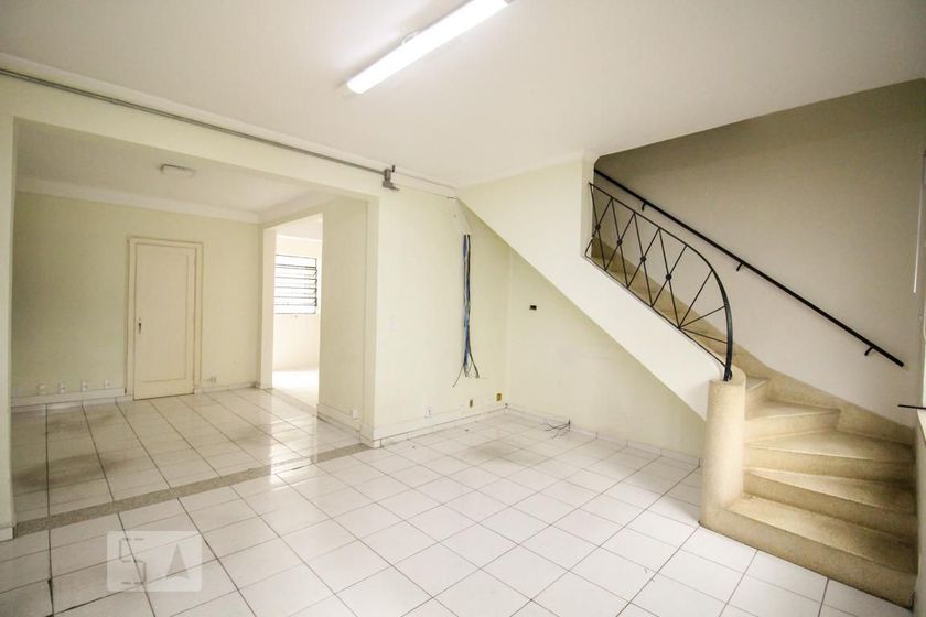Foto 1 de Casa com 2 Quartos para alugar, 200m² em Água Fria, São Paulo