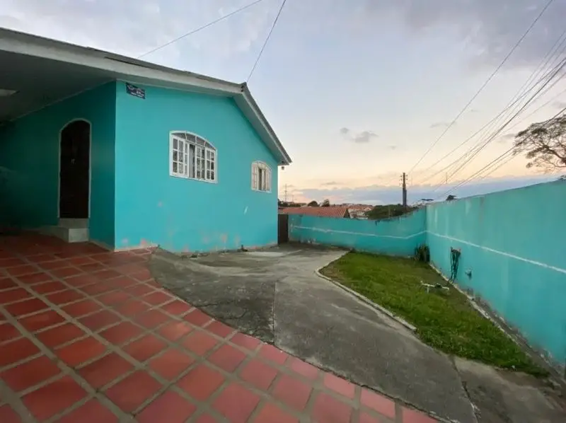 Foto 1 de Casa com 2 Quartos à venda, 89m² em Boa Vista, Curitiba