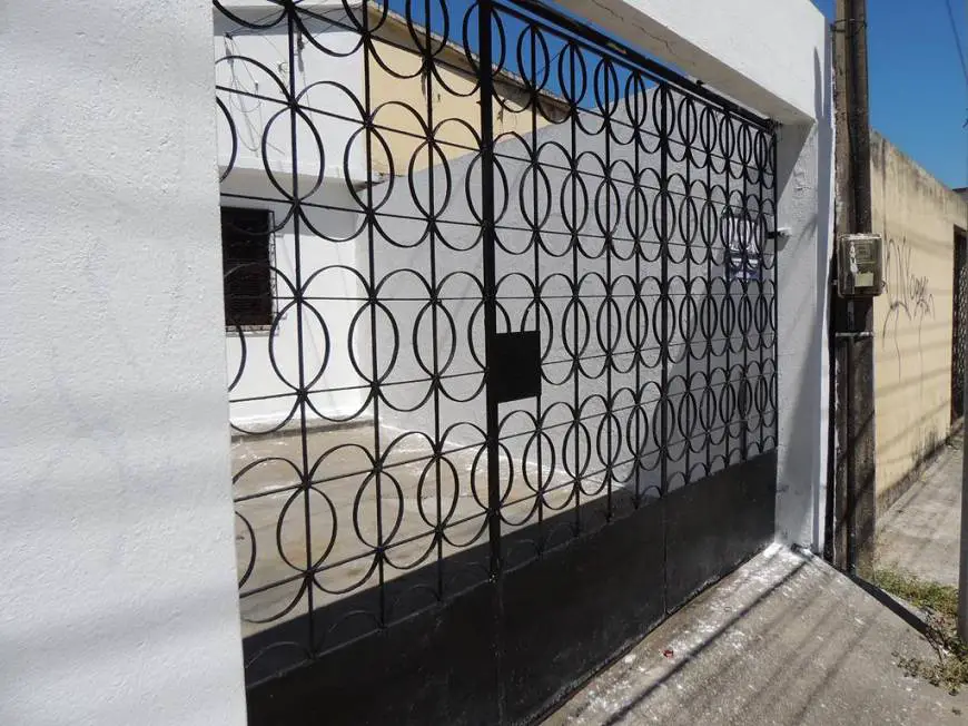 Foto 1 de Casa com 2 Quartos para alugar, 136m² em Bonsucesso, Fortaleza